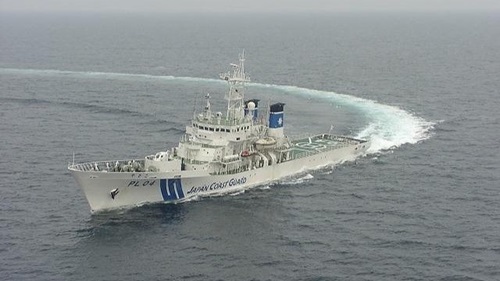 巡視船やひこの外観の写真