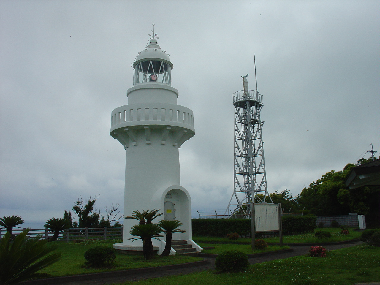 細島灯台画像