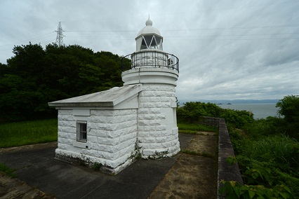 戸馳島灯台画像