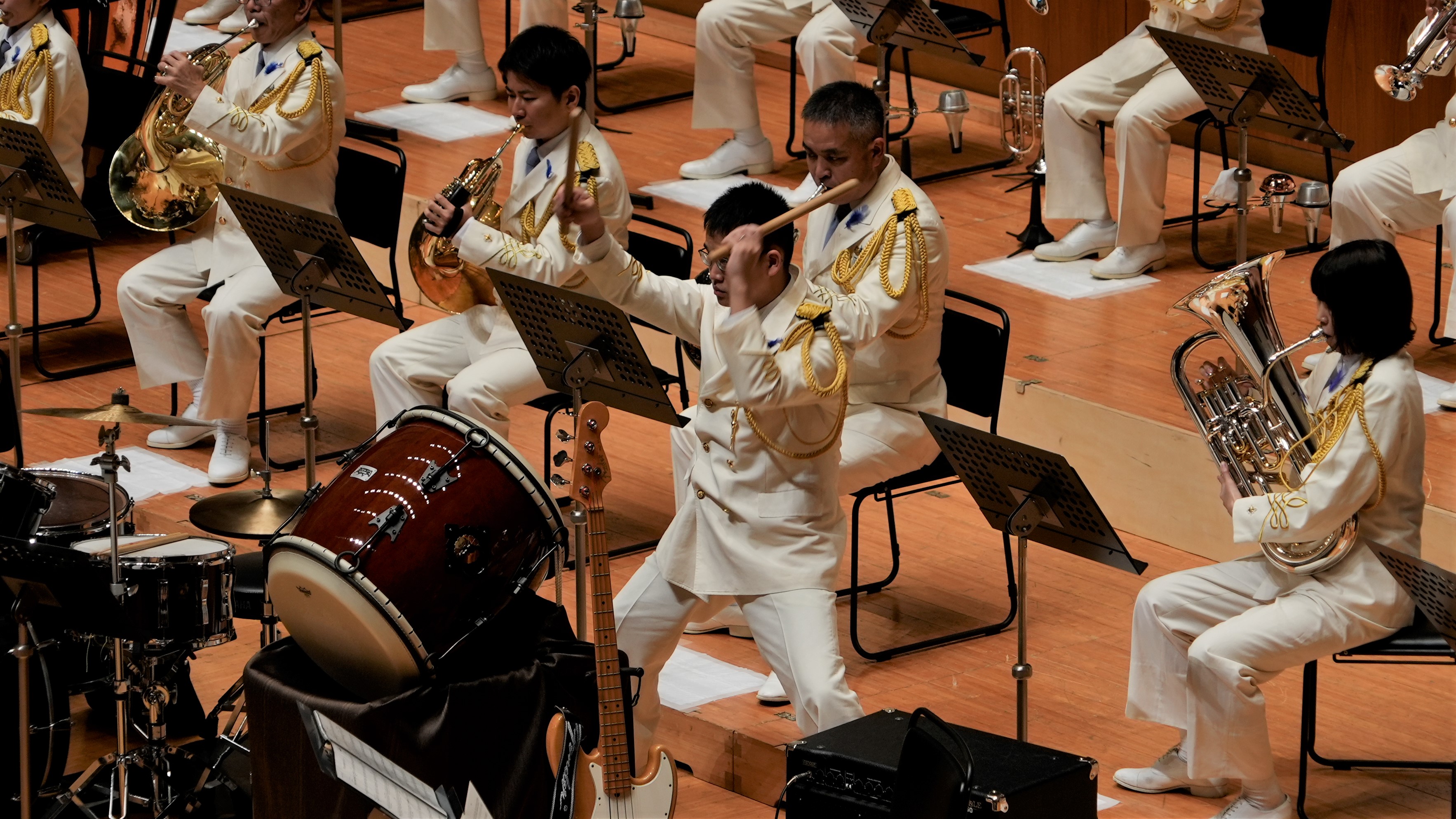 吹奏楽の為の抒情的「祭」の力強い和太鼓