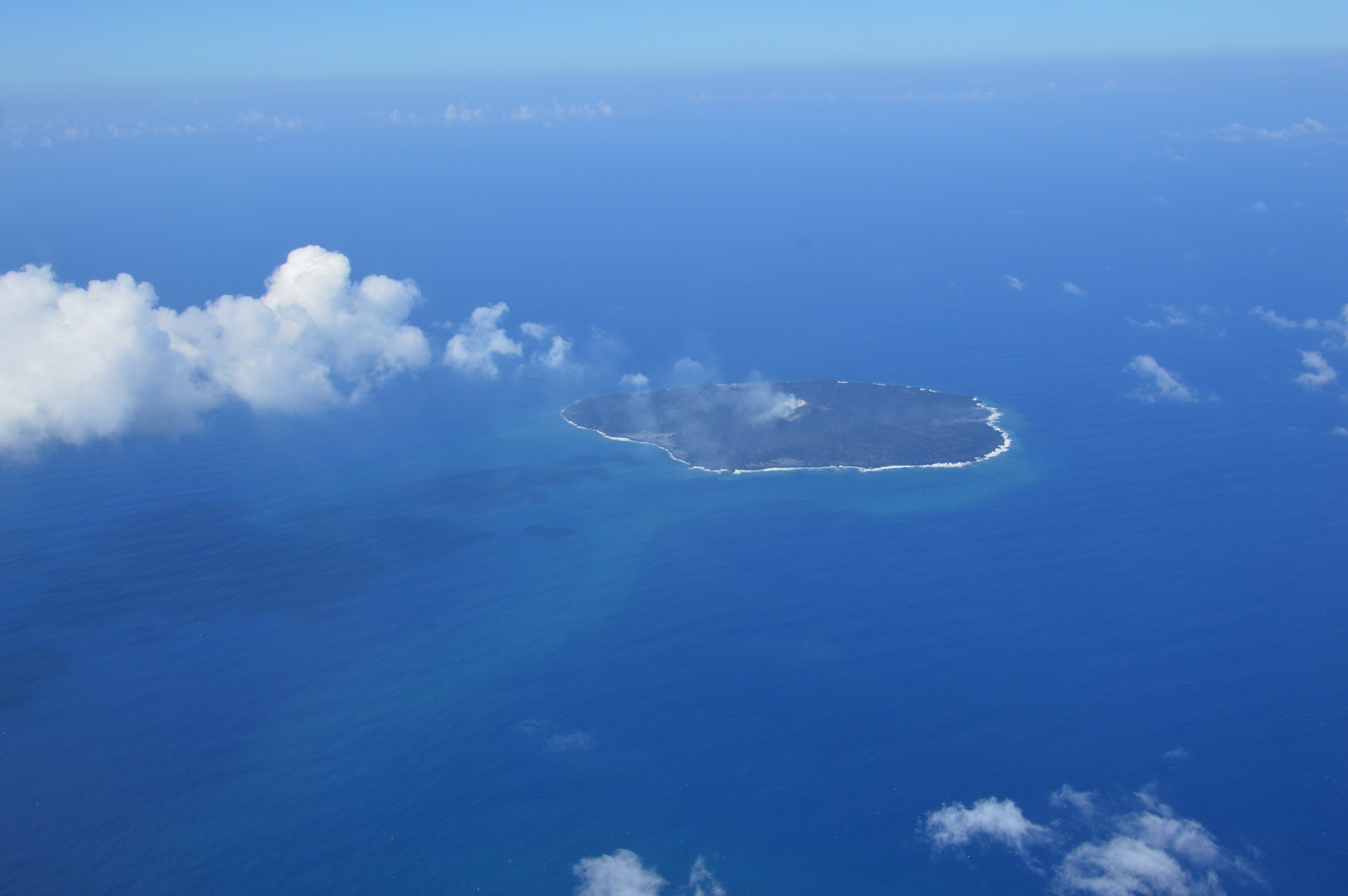 東京都小笠原村西之島の火山活動の様子28　【８月１９日撮影】