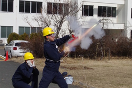 救難（近距離もやい銃）の実習 